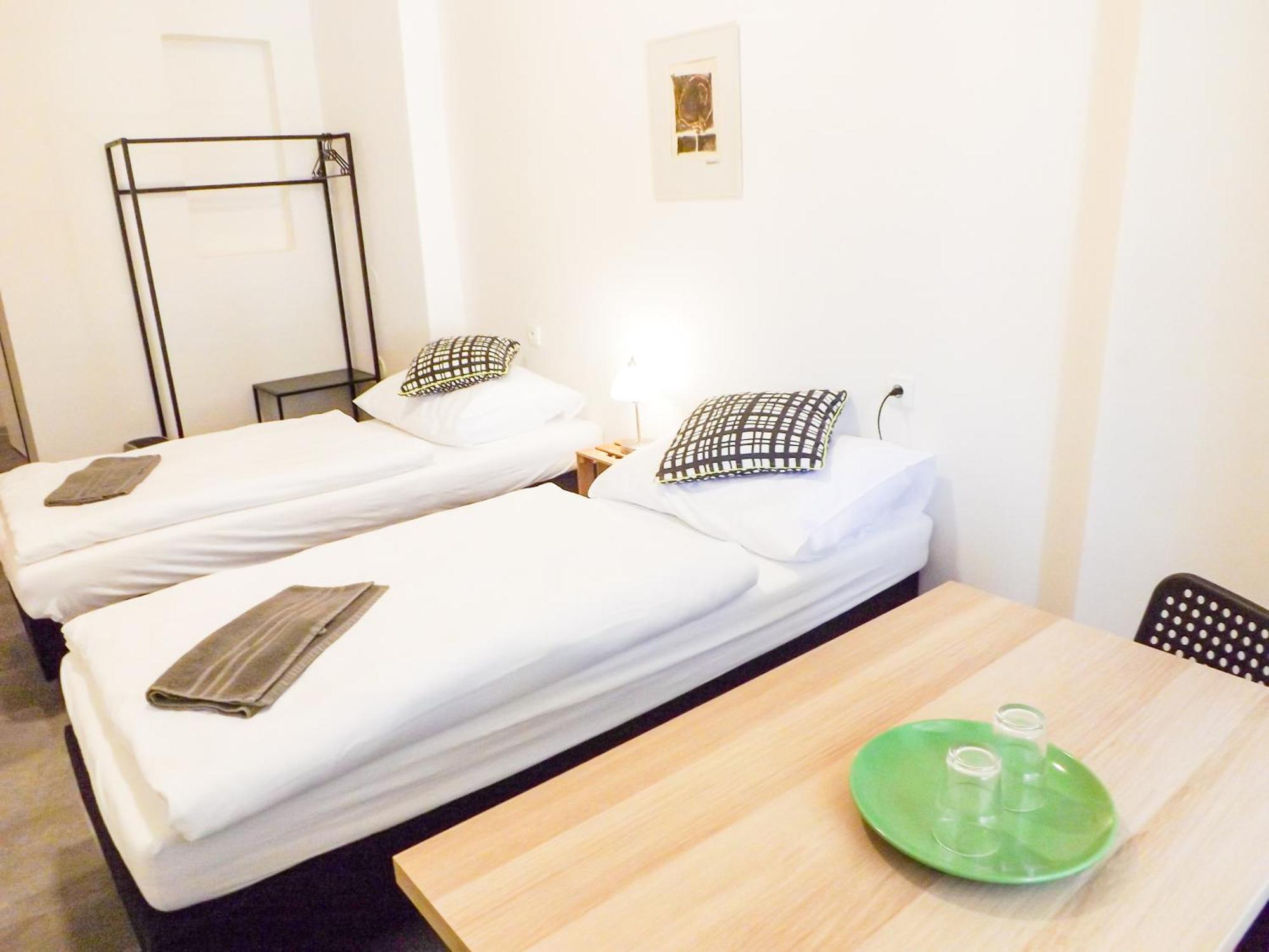 Classic E5 Homestay Prague